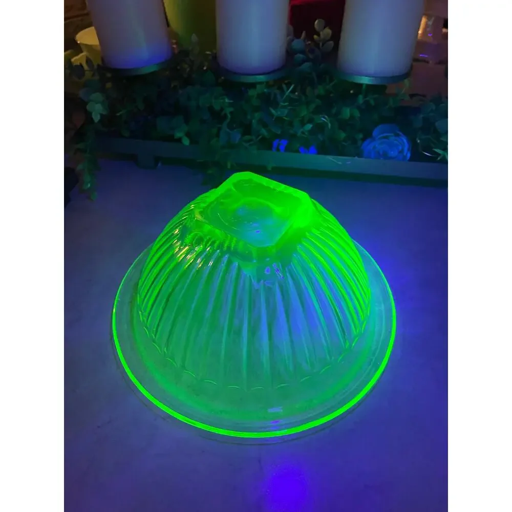 Vintage Hazel Atlas Ribbed Green Uranium Small bowl c1930 MCM 9x4 Glows.